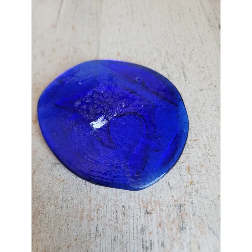 Vintage blue whale sun catcher glass unique ornament Xmas home decor